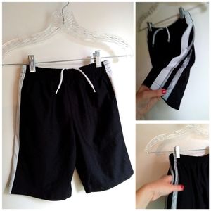 💚 NWOT pocket athletic shorts